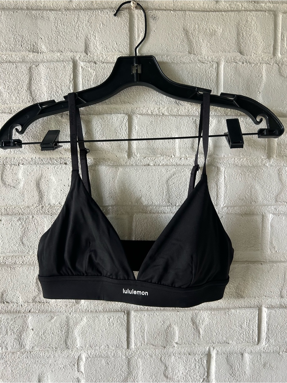 Lululemon 6 license to train triangle bra